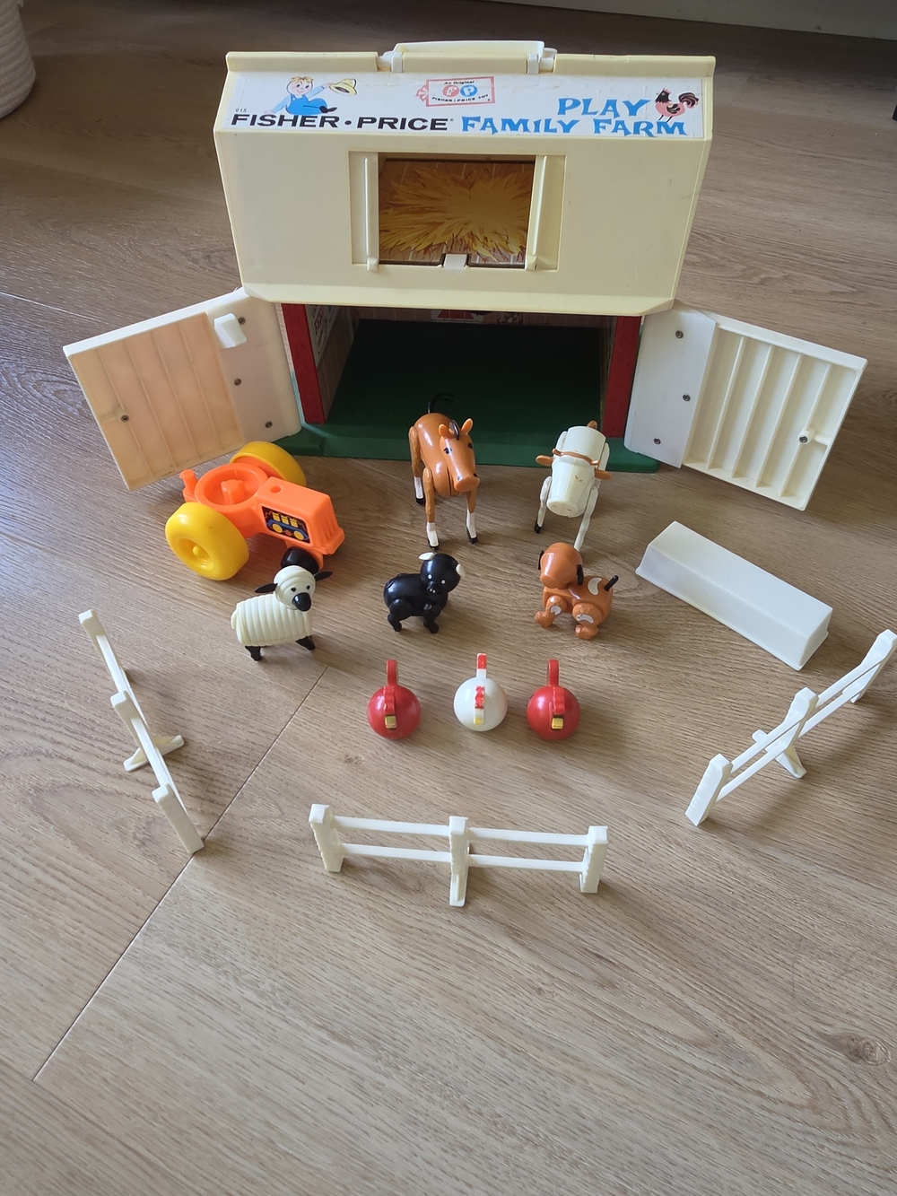 Fisher-Price Family Play Farm